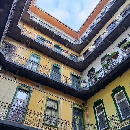 Hi!5 Spacious Palotanegyed Budapest