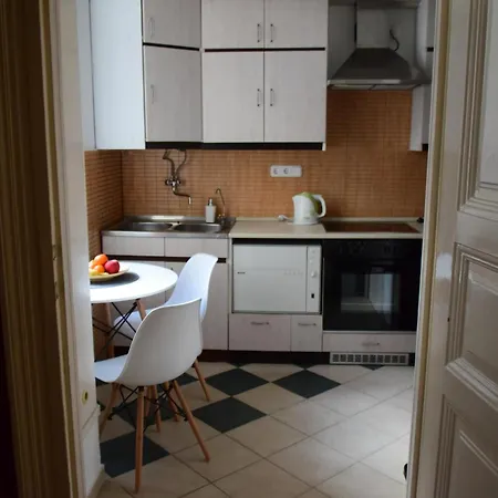 Hi!5 Spacious Palotanegyed * Budapest