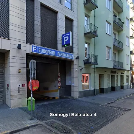 Hi!5 Spacious Palotanegyed