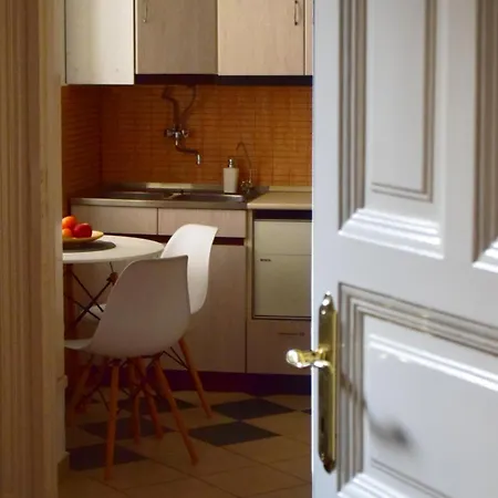 Apartament Hi!5 Spacious Palotanegyed *